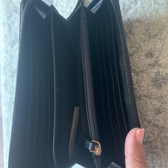 Kate Spade wallet - Picture 7 of 8